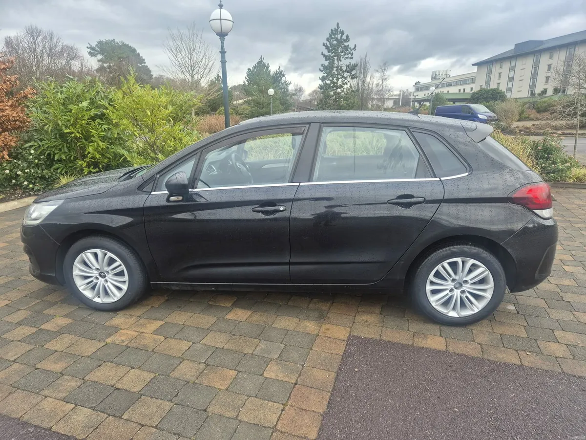 CITROEN C4 HATCHBACK DIESEL  2017 (low Milage) - Image 2