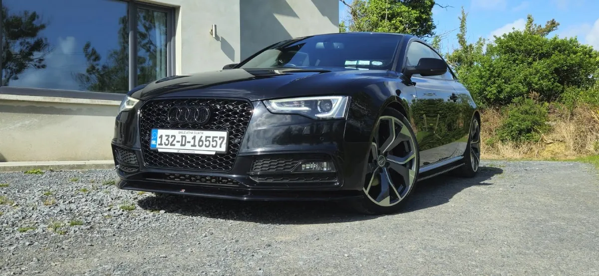 Audi A5  3.0 V6  sline black edition - Image 1