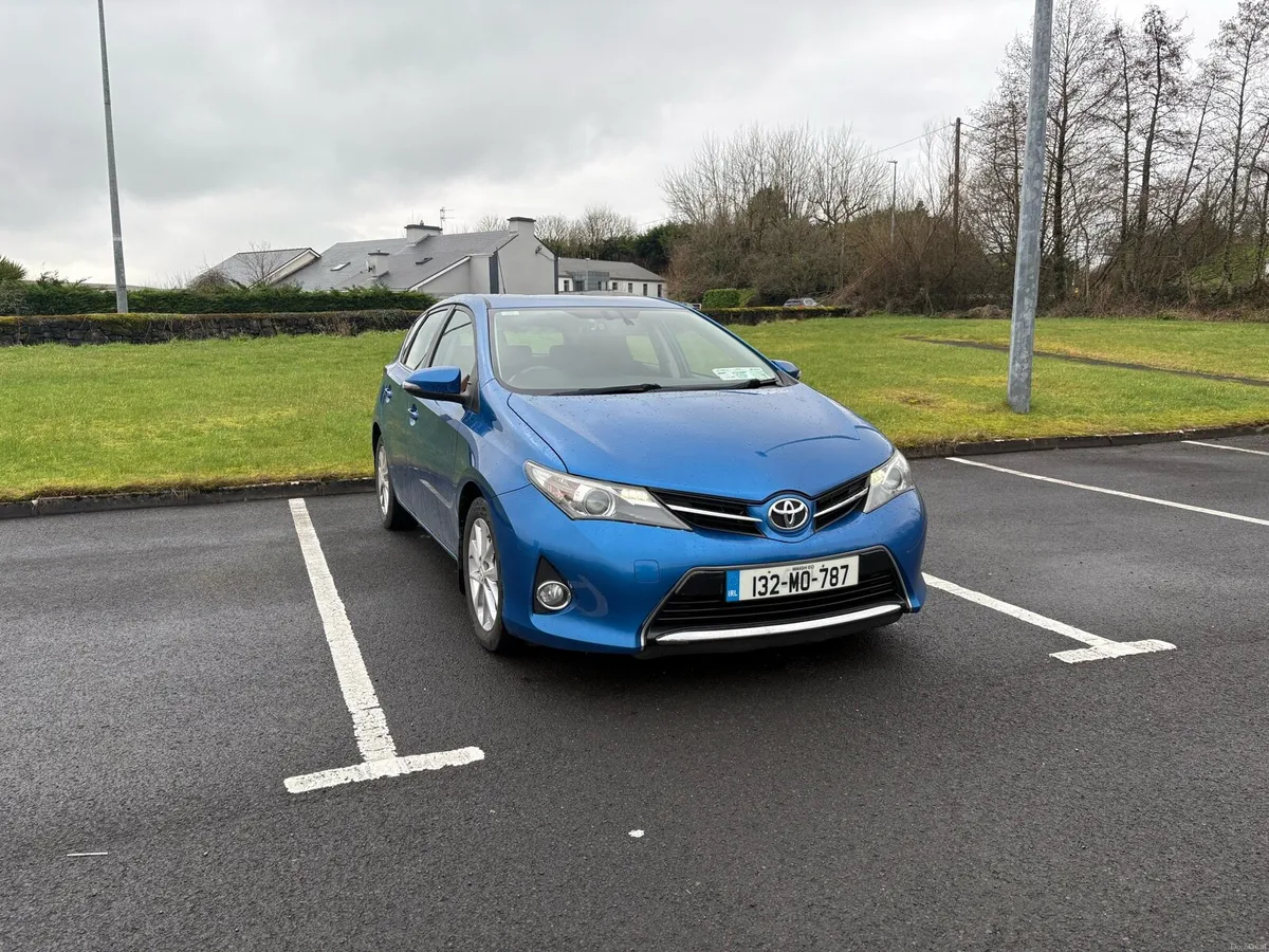 Toyota Auris 1.4 Diesel - Image 1
