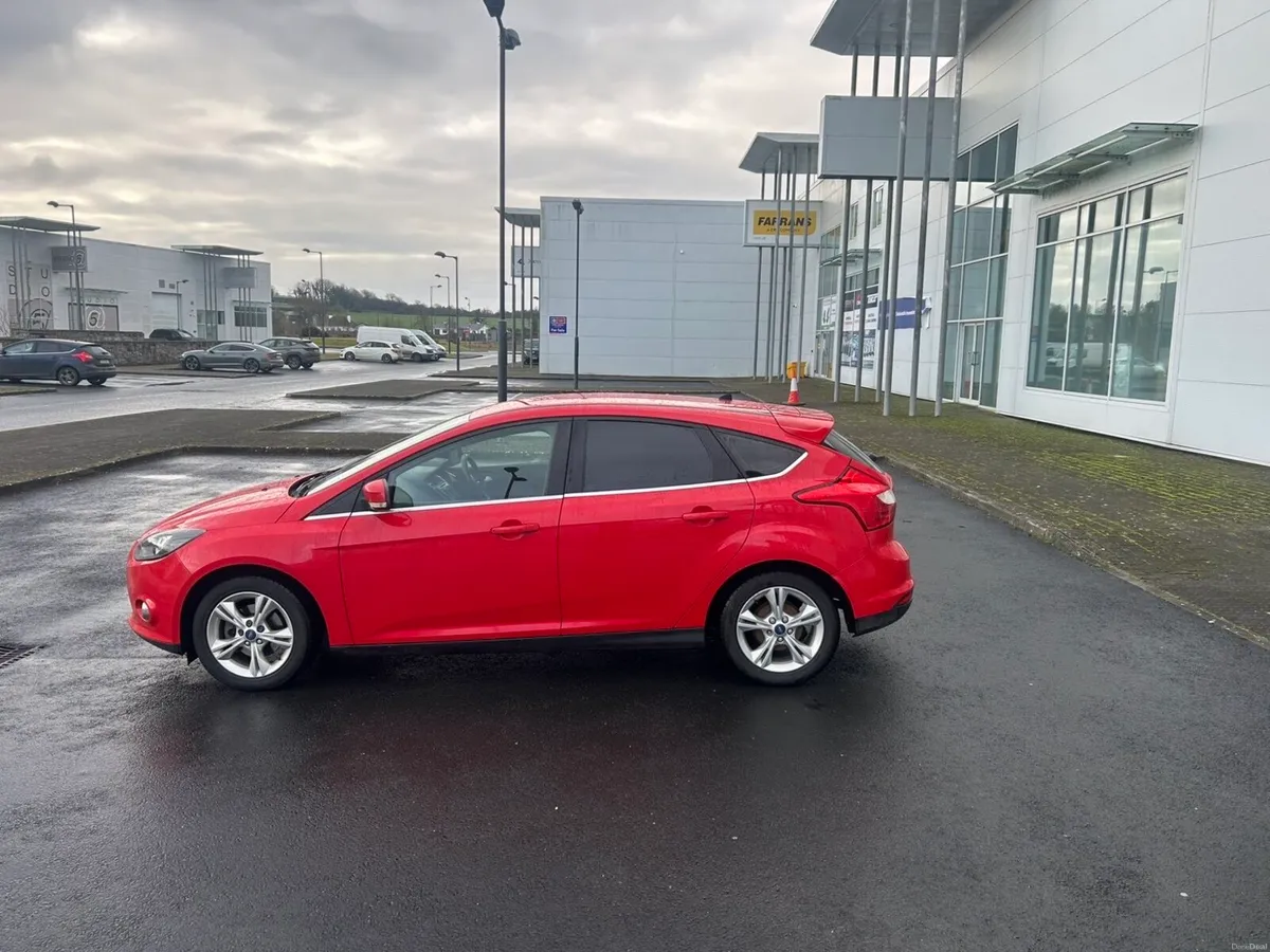 Ford Focus 1.6 Petrol - Image 4
