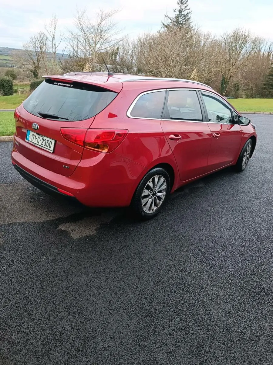 Kia ceed estate "very low mileage" - Image 3