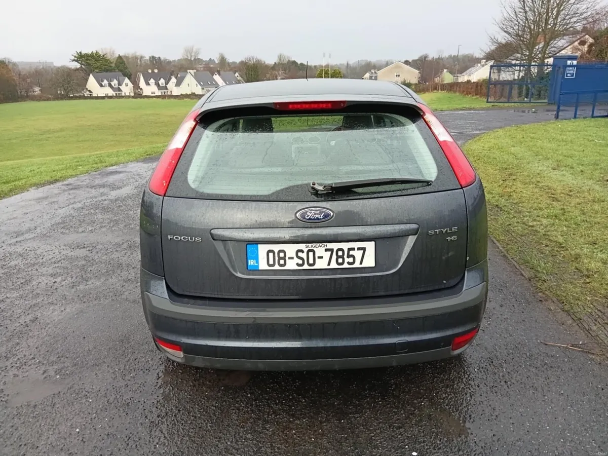 2008 Ford Focus Nct Nov 2026 - Image 4