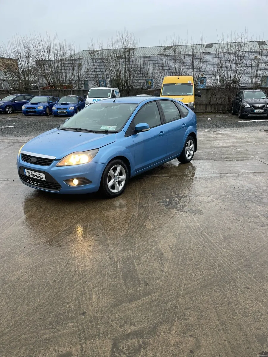 2010 Ford focus - Image 2