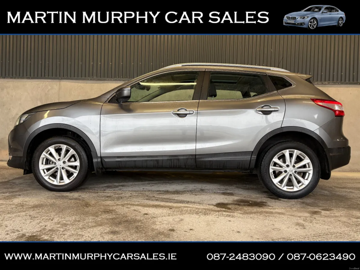 Nissan Qashqai 1.2 PETROL SV LOW KMS - Image 3