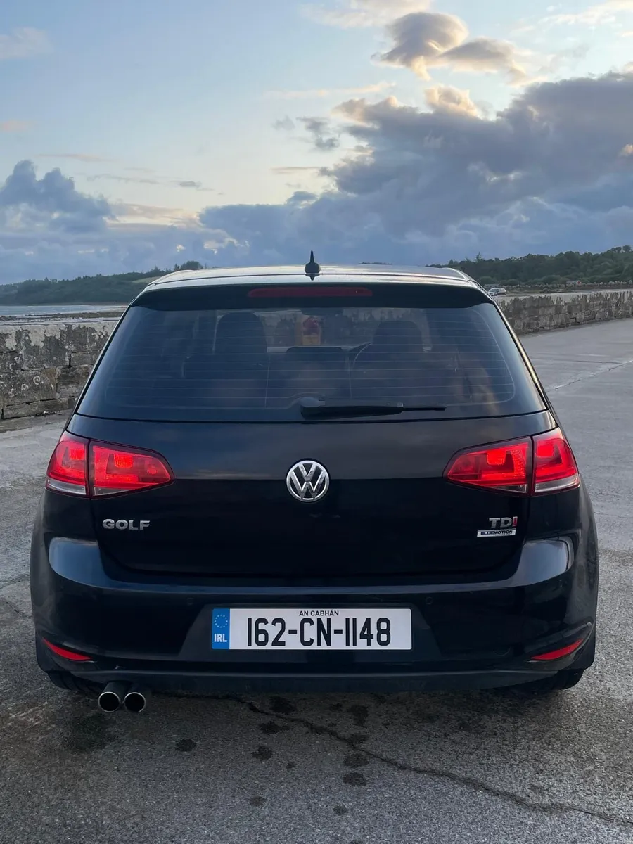 Volkswagen Golf 1.6 TDI Match Edition Bluemotion - Image 4
