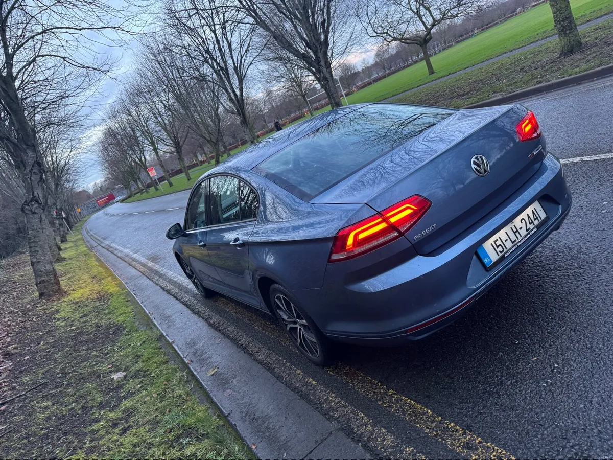 Volkswagen Passat 2015 - Image 4