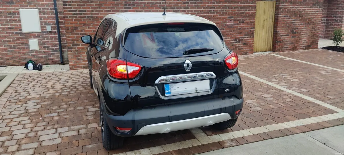Renault Captur 2016 1.5 dCi - LOW MILEAGE NEW NCT - Image 2
