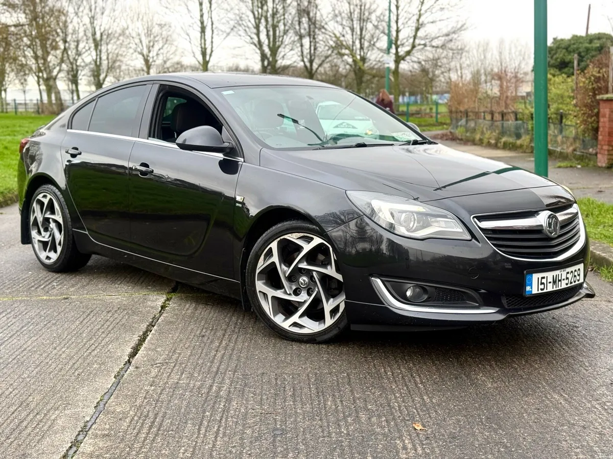 15 Insignia 2.0D Sport Top Spec 170 HP - Image 1
