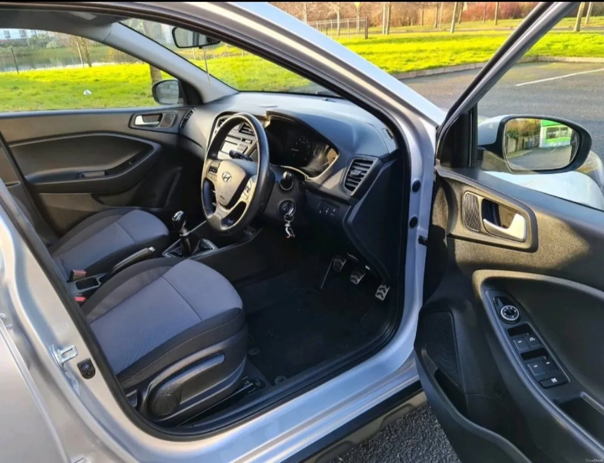 HYUNDAI I20 T-GDI ACTIVE - Image 4