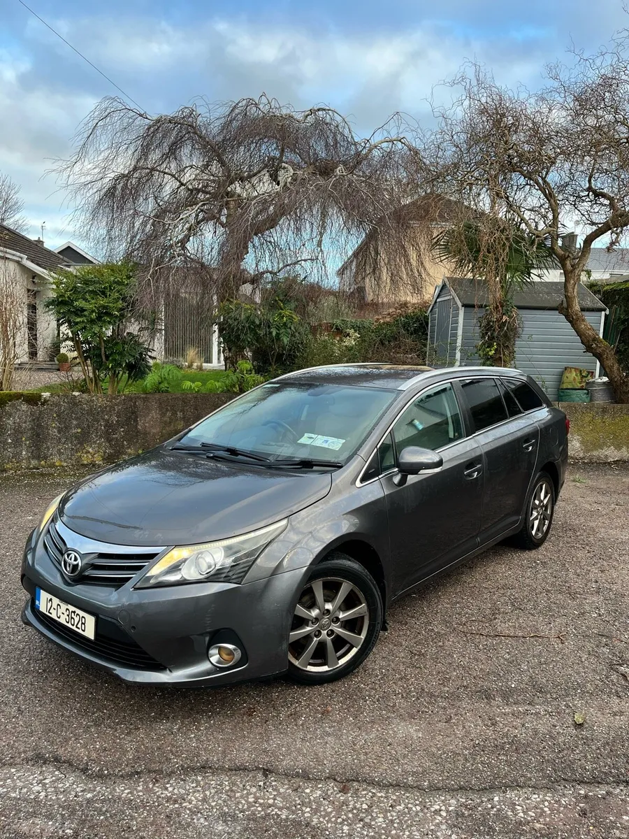 TOYOTA AVENSIS 2012 - Image 1