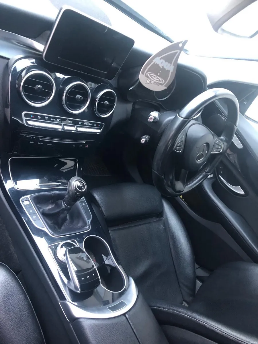 Mercedes-Benz C200d 2017 - Image 4