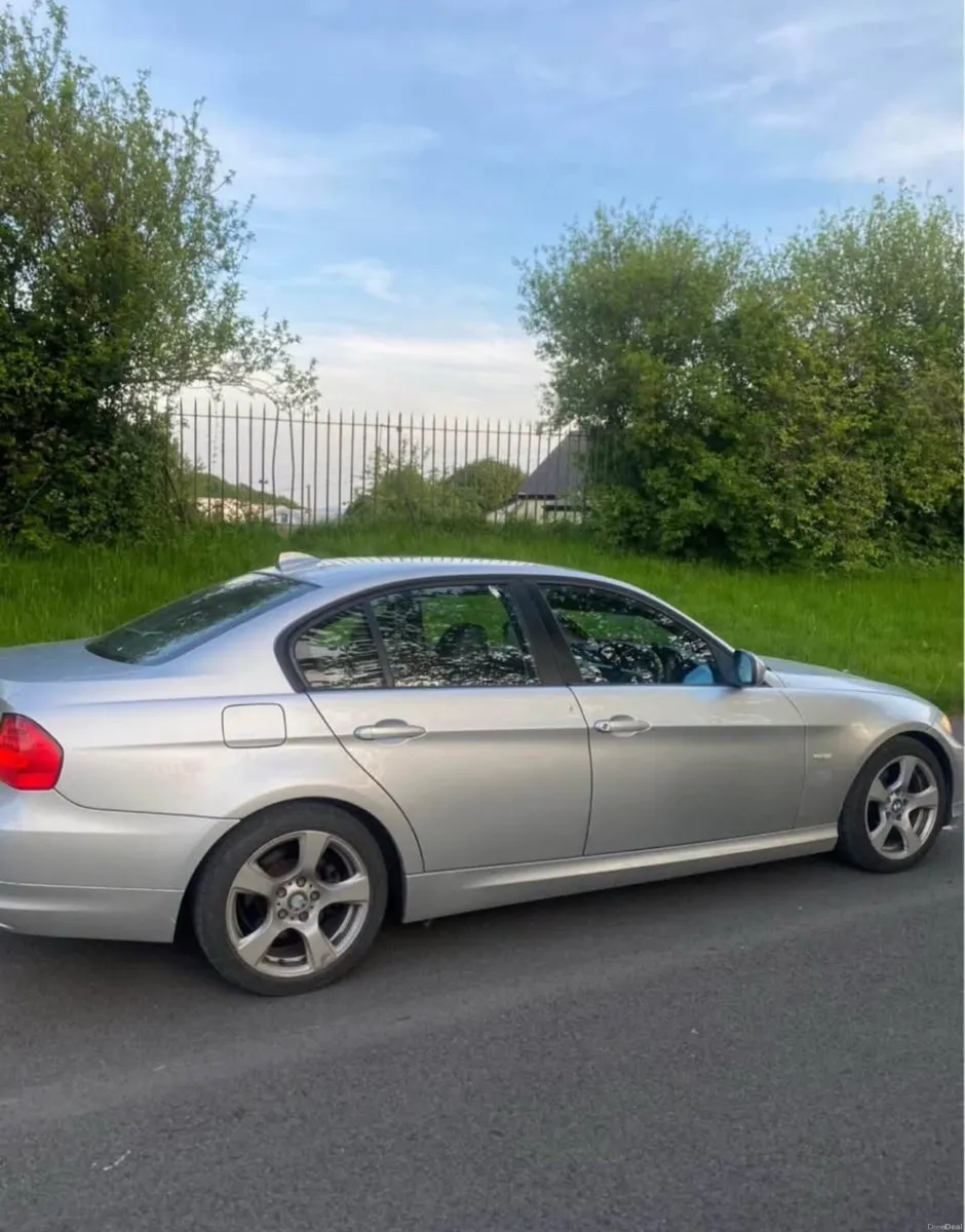 BMW e90 320d - Image 4