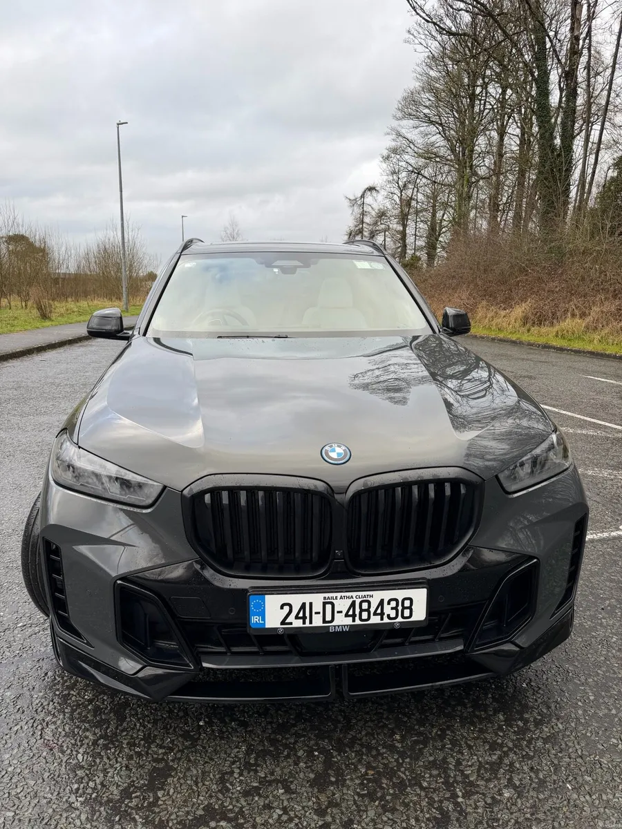 Bmw x5 50E 2024 Hugh spec . Pan roof - Image 2