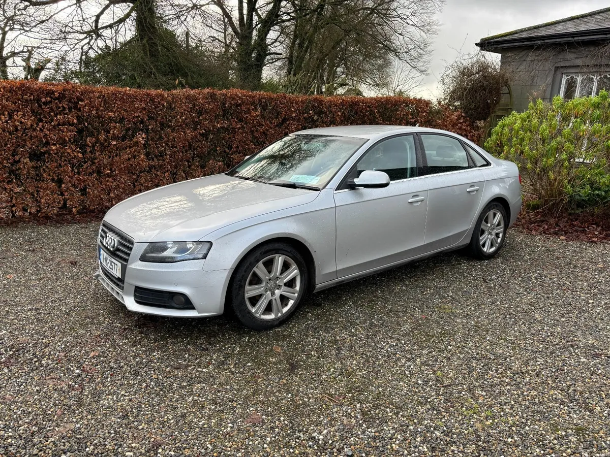 Audi A4 2011 - Image 1