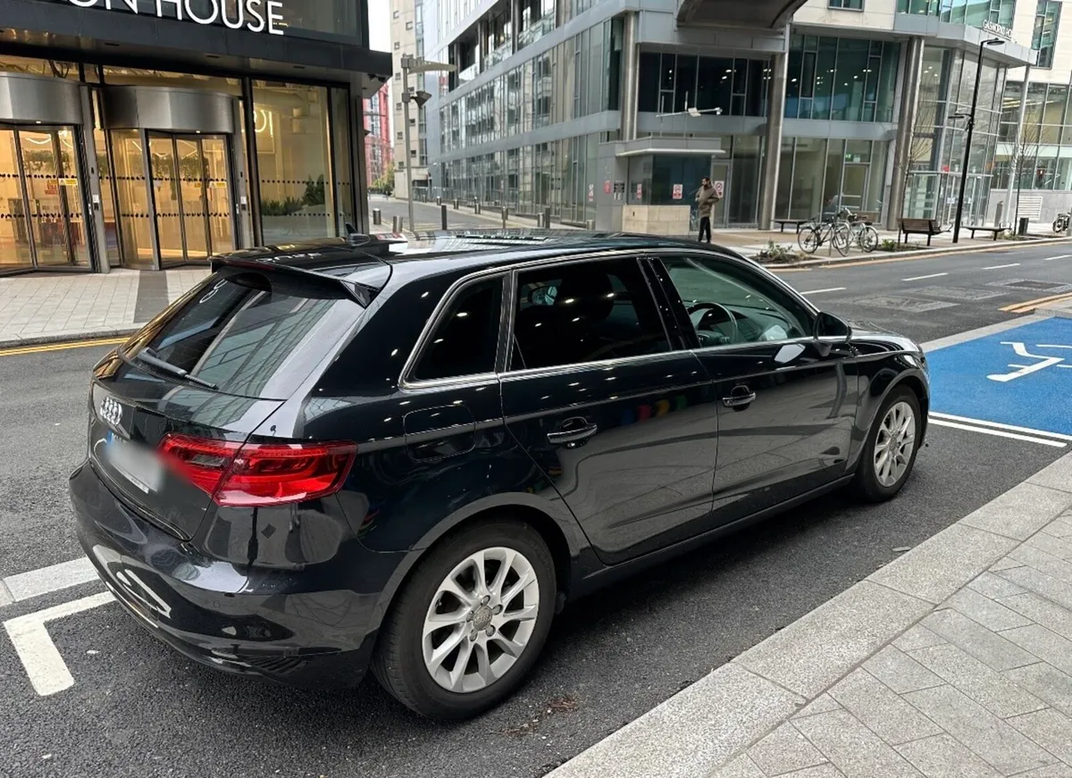 Audi A3 Leather Highline 1.4 TFSI S-line - Image 2