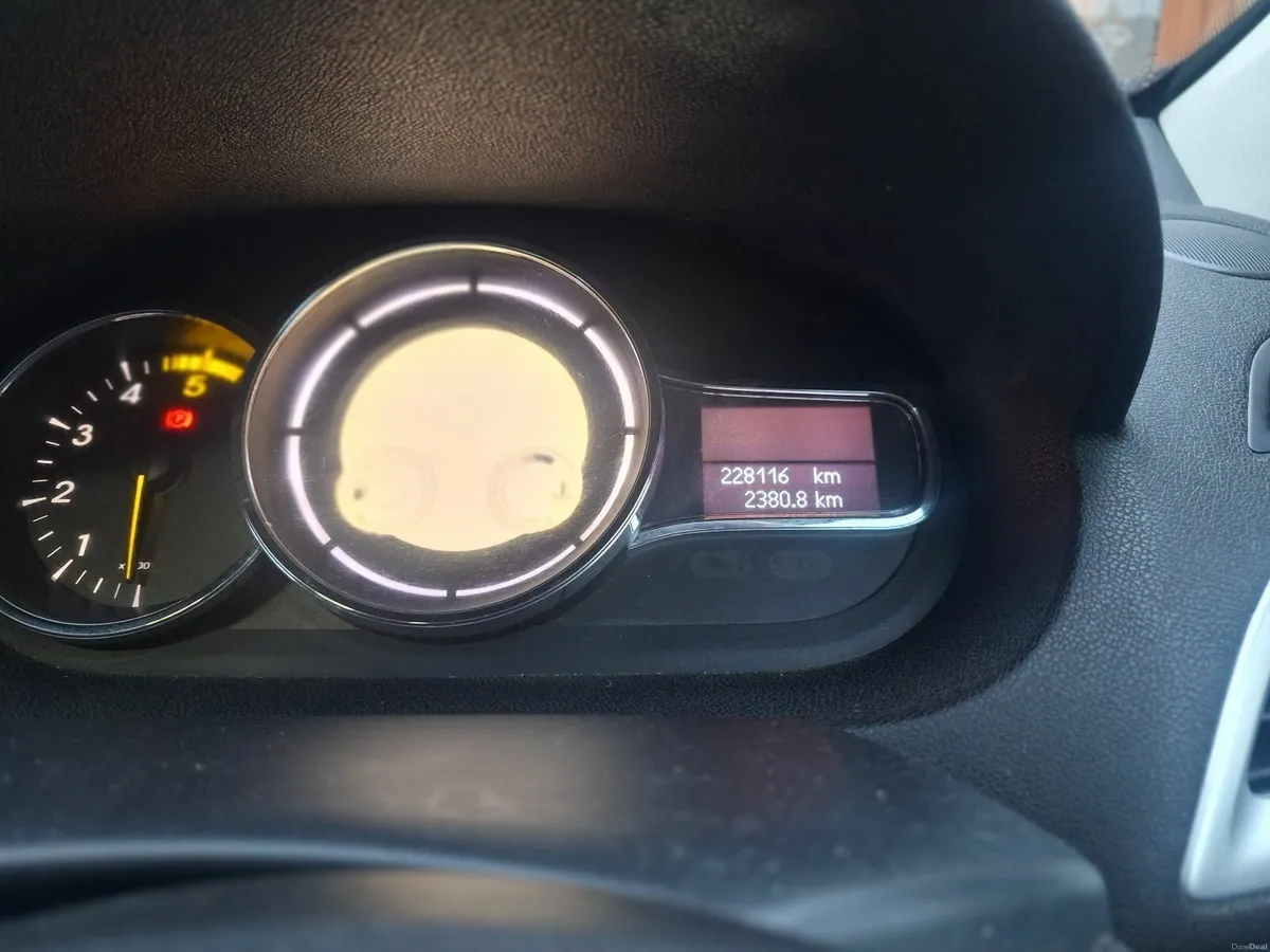 Renault Megane 2011 NCT 9/ 26 TAX 9/26 - Image 2