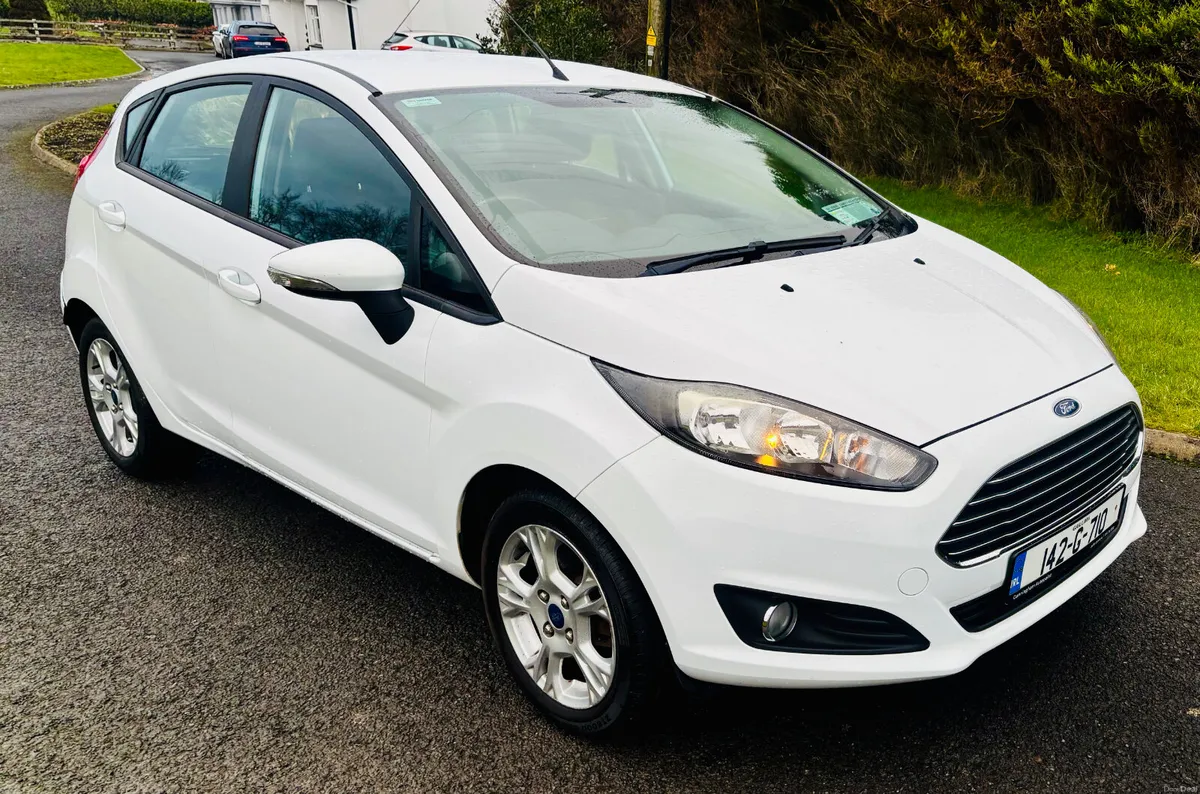 Ford Fiesta 2014 LOW KMS - Image 3