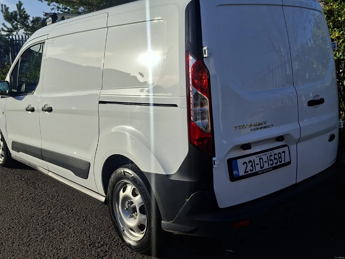 Ford Transit Connect 2023 - Image 2