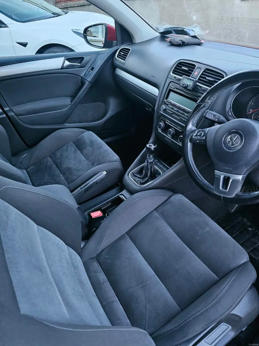 VW Golf 2.0L TDI, MK5 Highline - Image 4