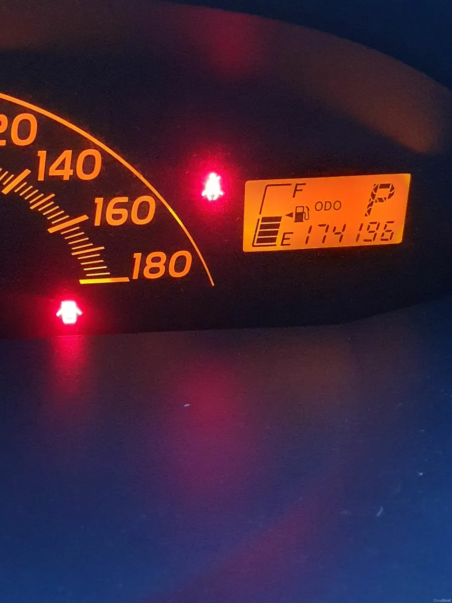 Toyota Vitz automatic 1.0 nct - Image 3