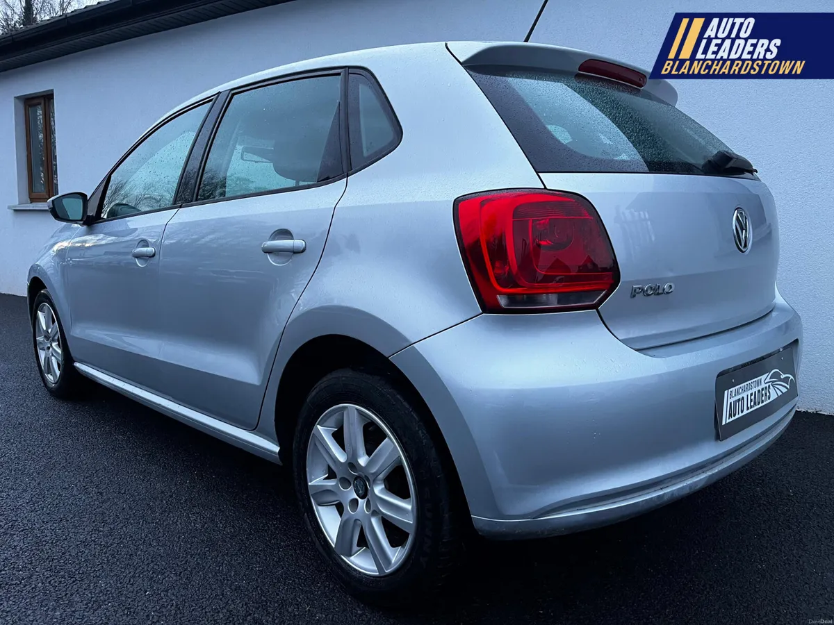 VOLKSWAGEN POLO 1.2 TRENDLINE 70BHP LOW KM - Image 4