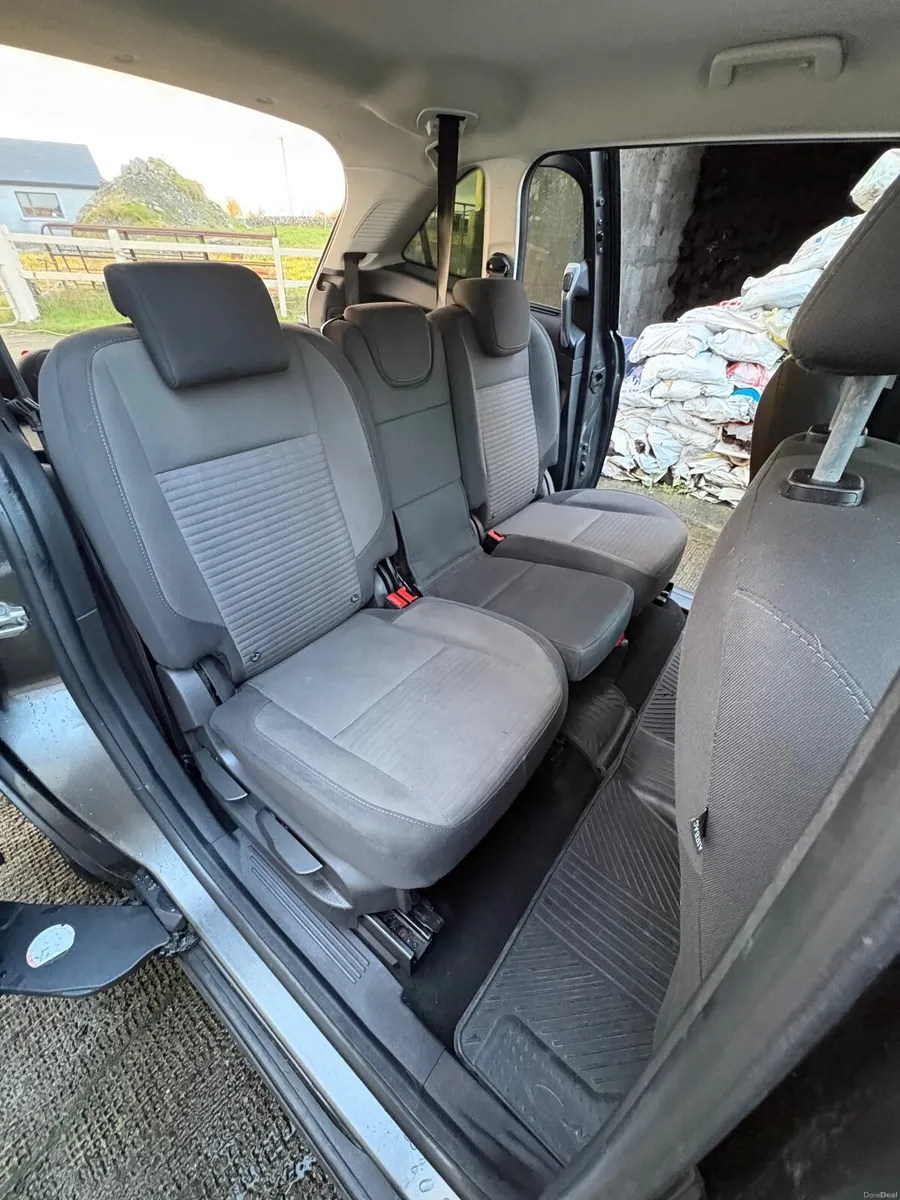 Ford Grand C-Max 2016 - Image 4