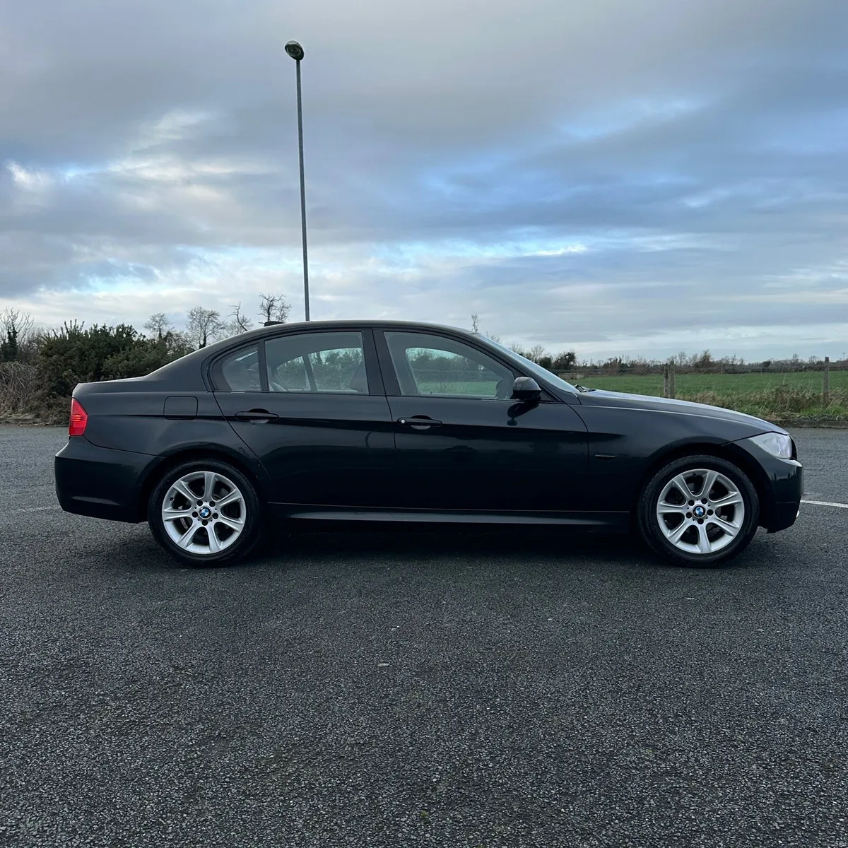 BMW 320i M-Sport - Image 3