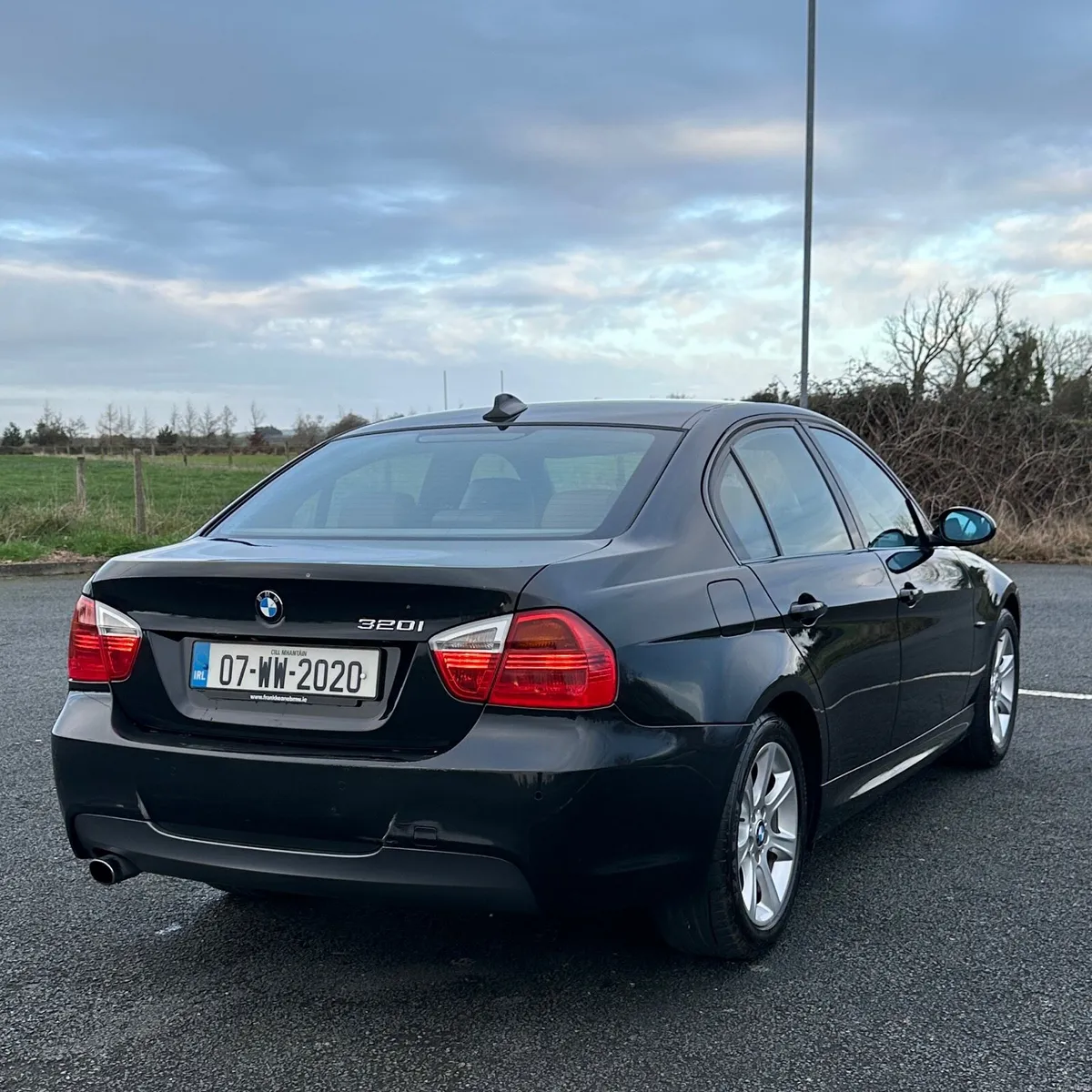 BMW 320i M-Sport - Image 4