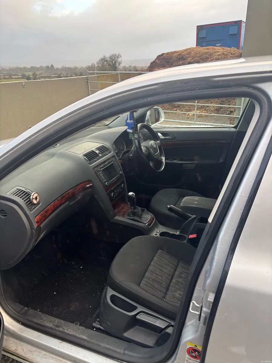 Skoda Octavia 1.9 elegance model - Image 3