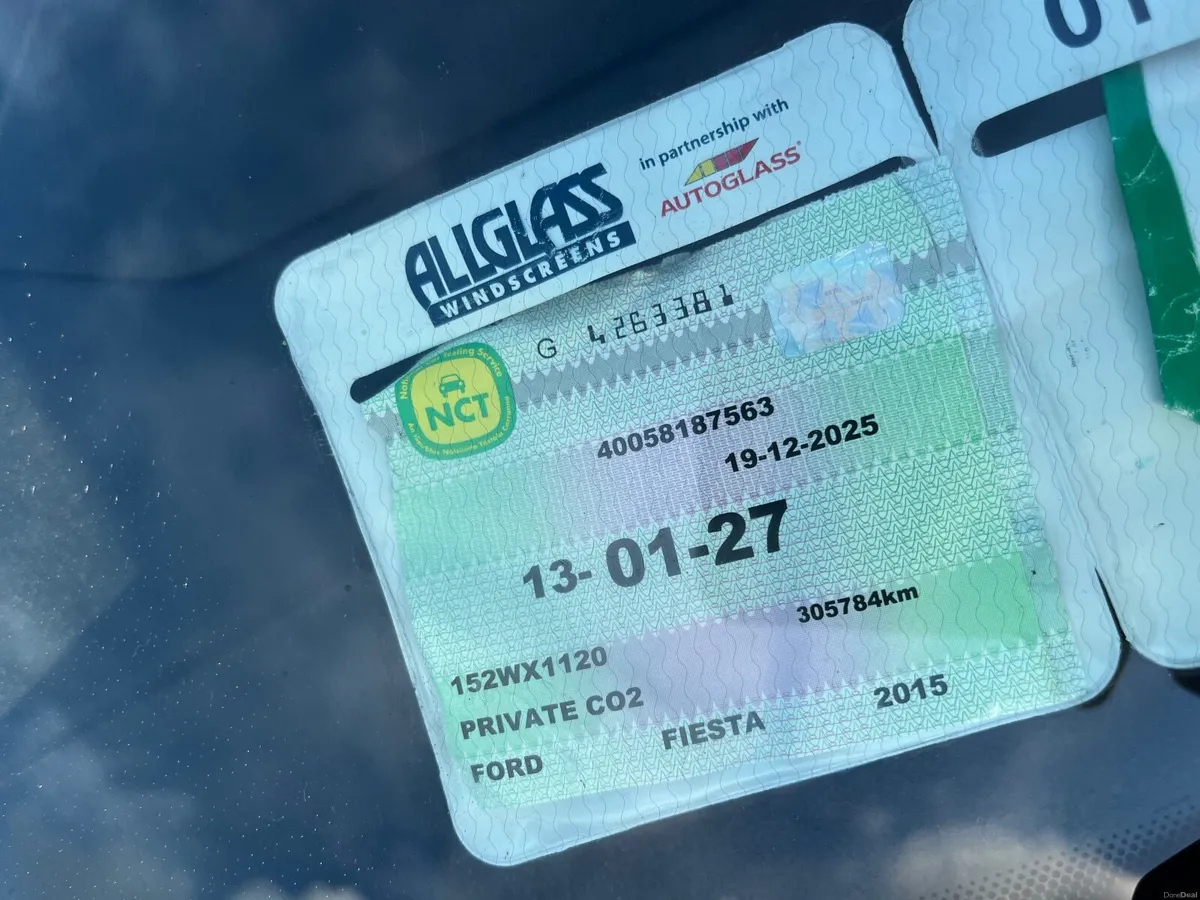 Ford Fiesta 2015 - Image 2