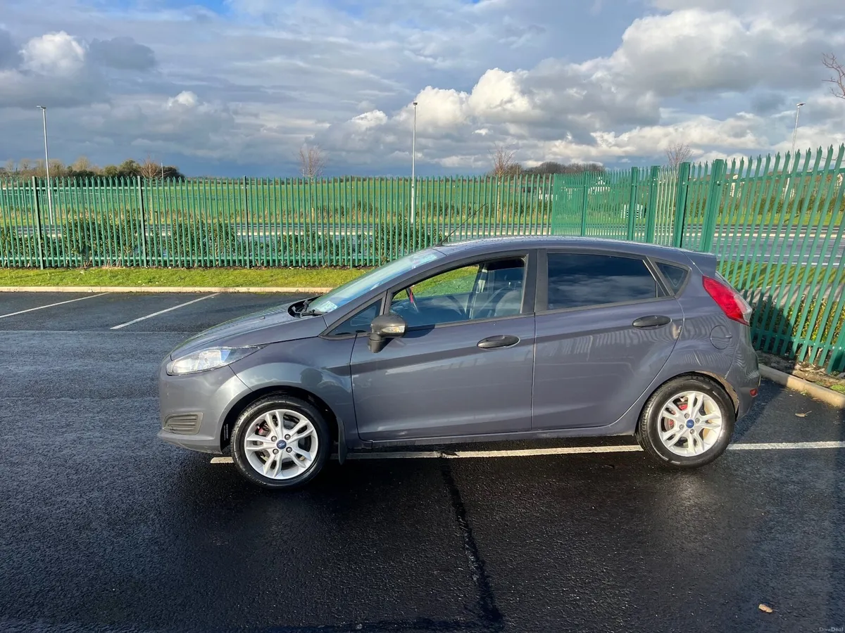 Ford Fiesta 2015 - Image 3