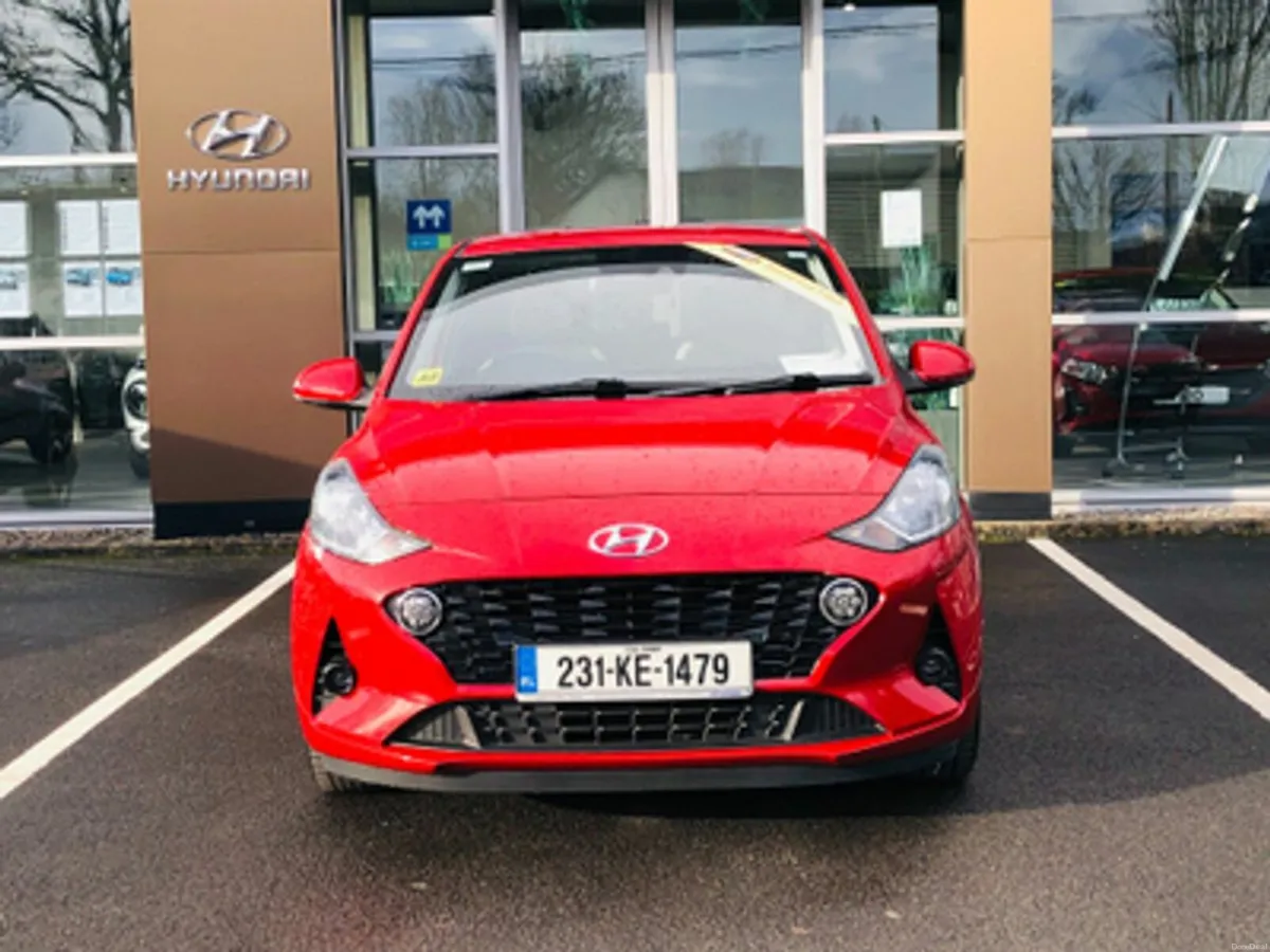 Hyundai i10 Deluxe Plus 1.0 Petrol - Image 2