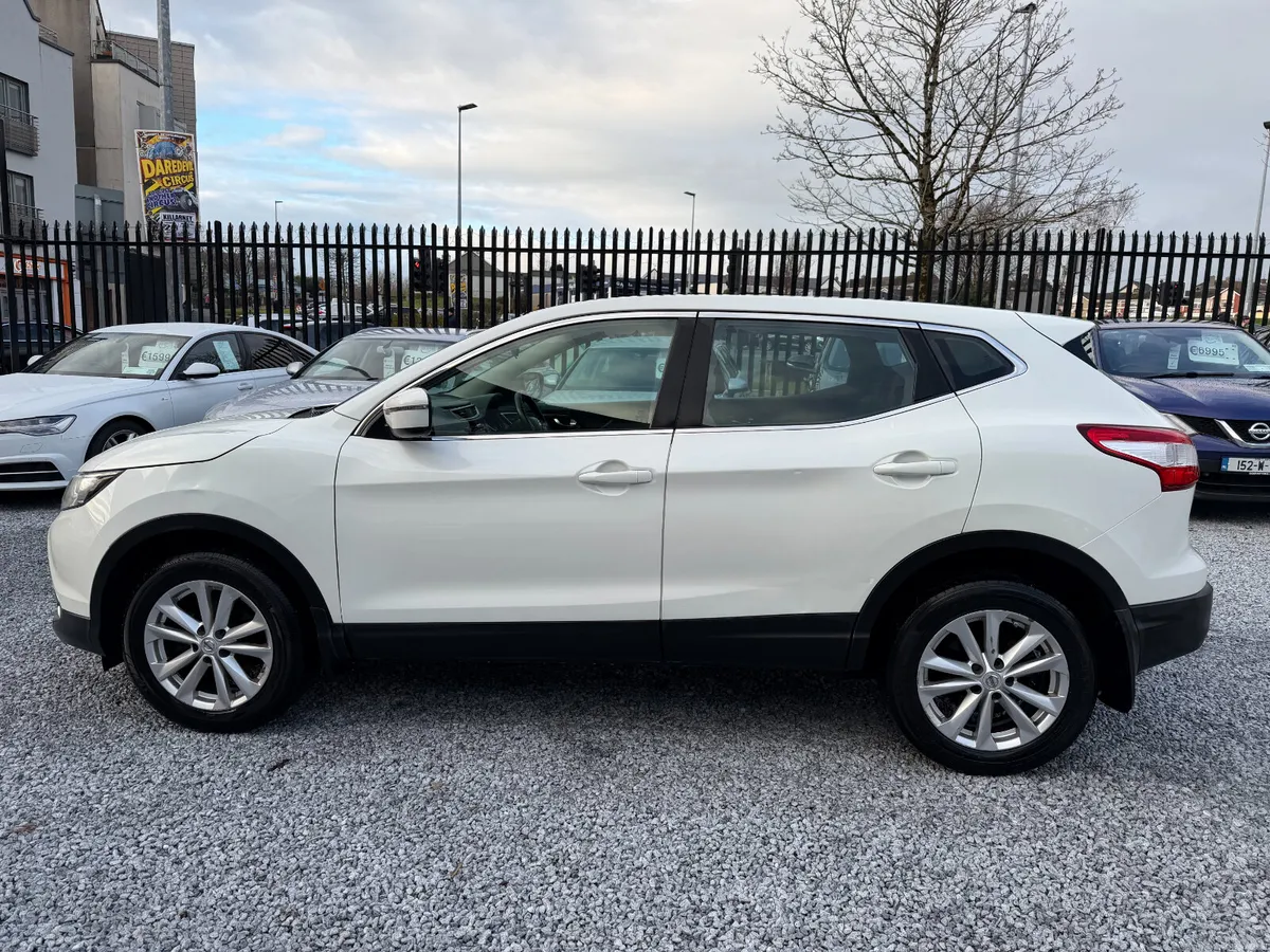 2015 (151) Nissan Qashqai 1.5 DCI XE - Image 4
