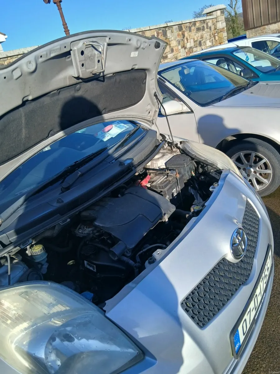 Toyota Yaris 2007 - Image 4