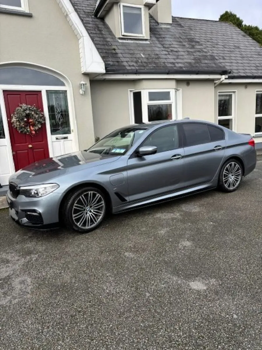 BMW 5-Series 2017 - Image 4