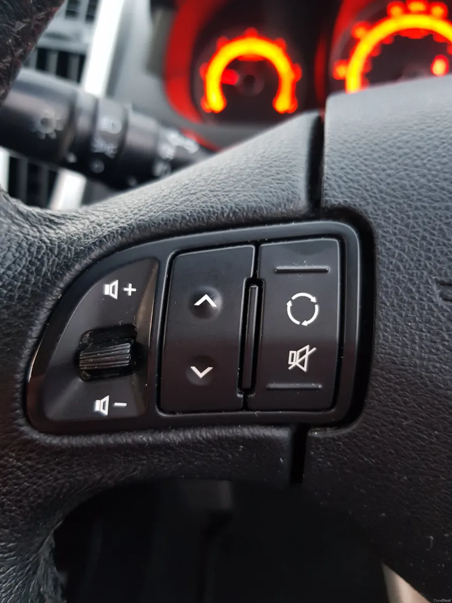 Kia Ceed 2012 Fresh NCT, cheap Tax, good car - Image 4