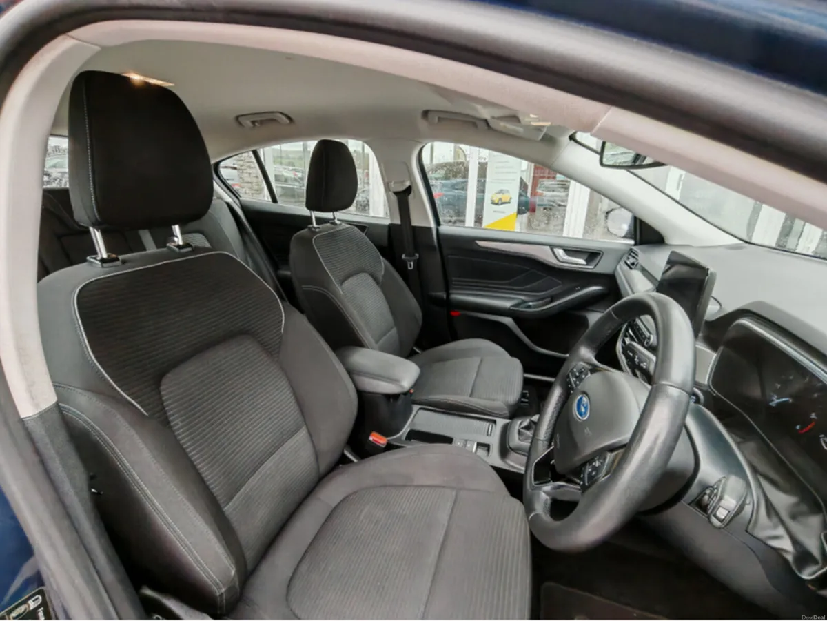 FORD FOCUS TITANIUM TDCI - Image 4