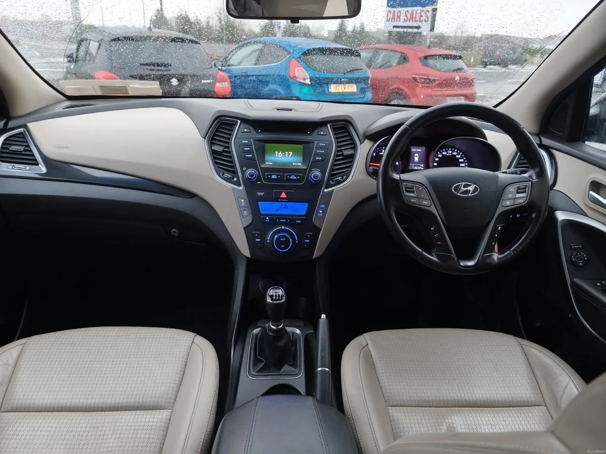 Hyundai Santa Fe 4 x 4 Top Spec 7 Seats New Nct !! - Image 2