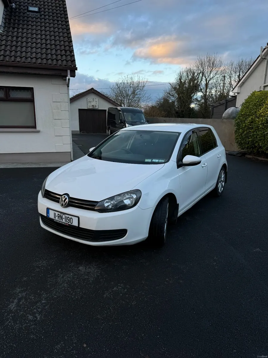 Volkswagen Golf 2011 - Image 1
