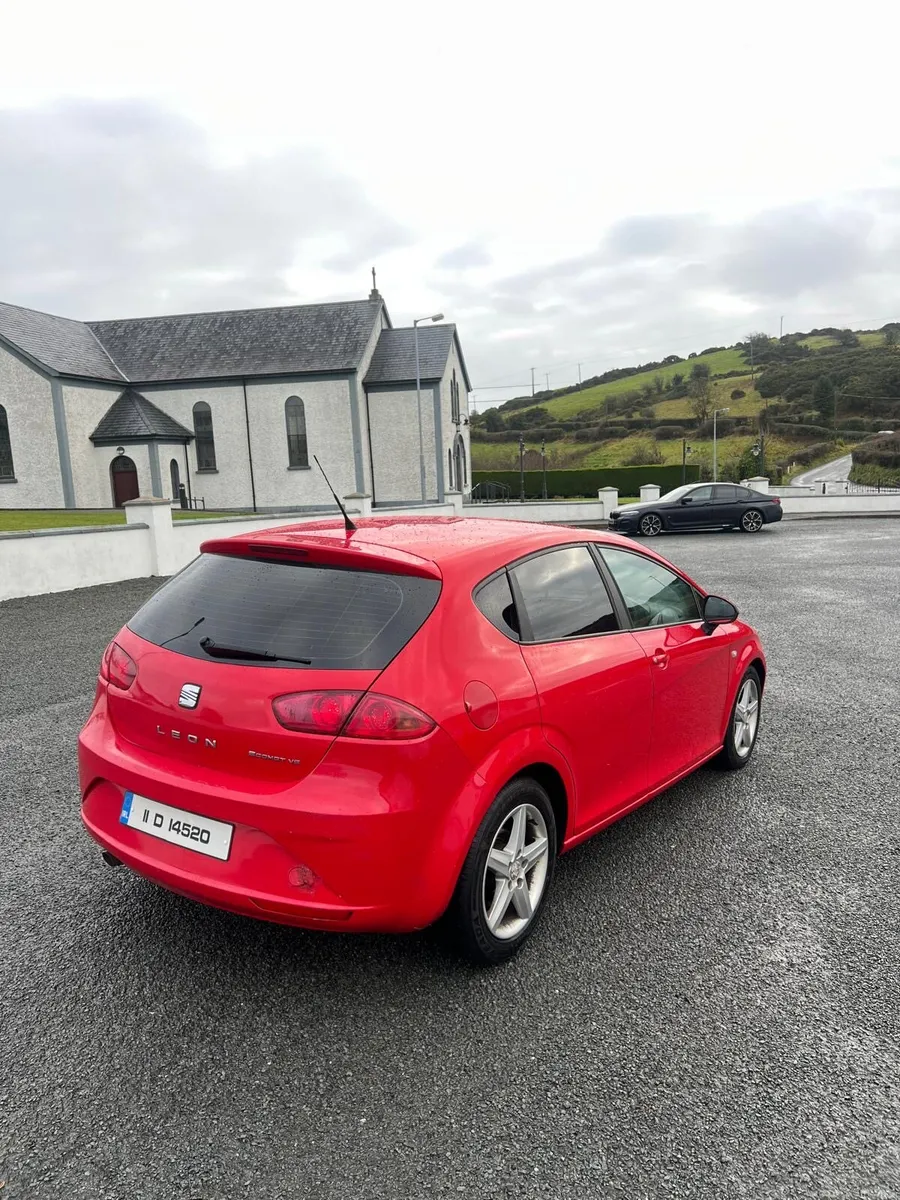 2011 seat leon 1.6tdi (Nct 8/26 tax 8/26) - Image 3
