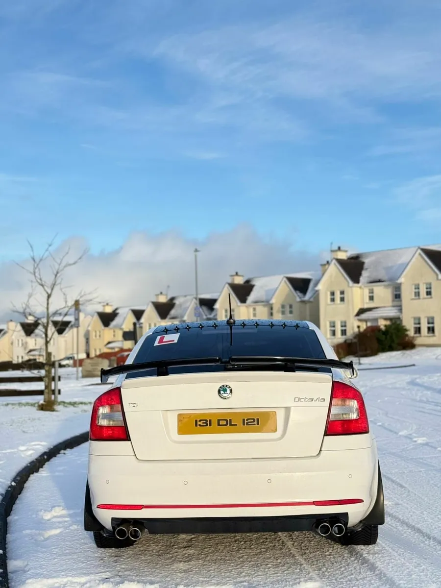 Skoda Octavia automatic 2013 - Image 1