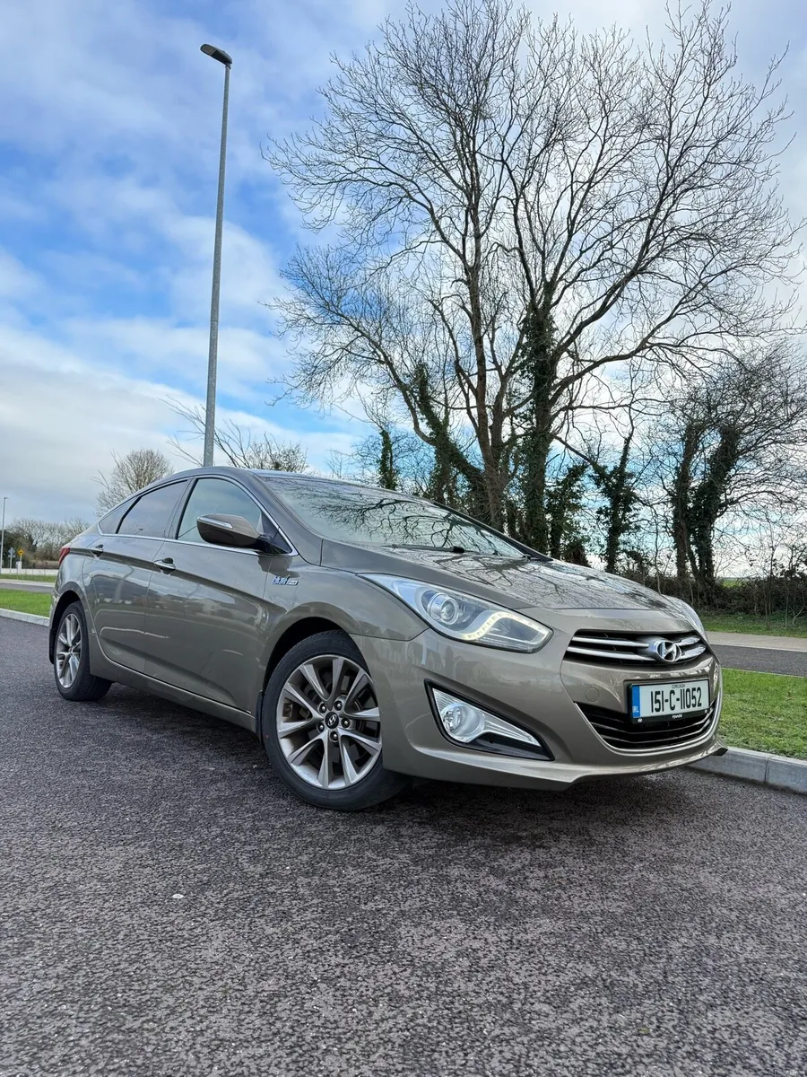 Hyundai i40 2015 lovely condition - Image 2