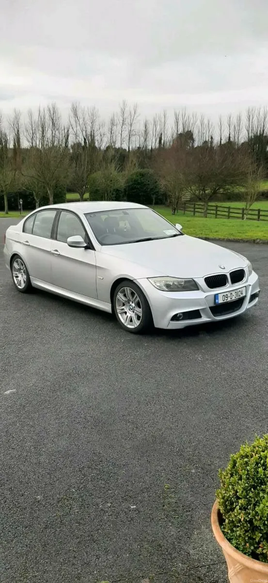 BMW 3 Series 318d - Image 1
