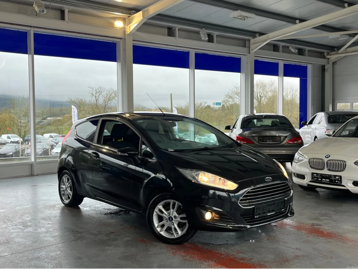 Ford Fiesta ZETEC 1.2 petrol 60 bhp manual - Image 3