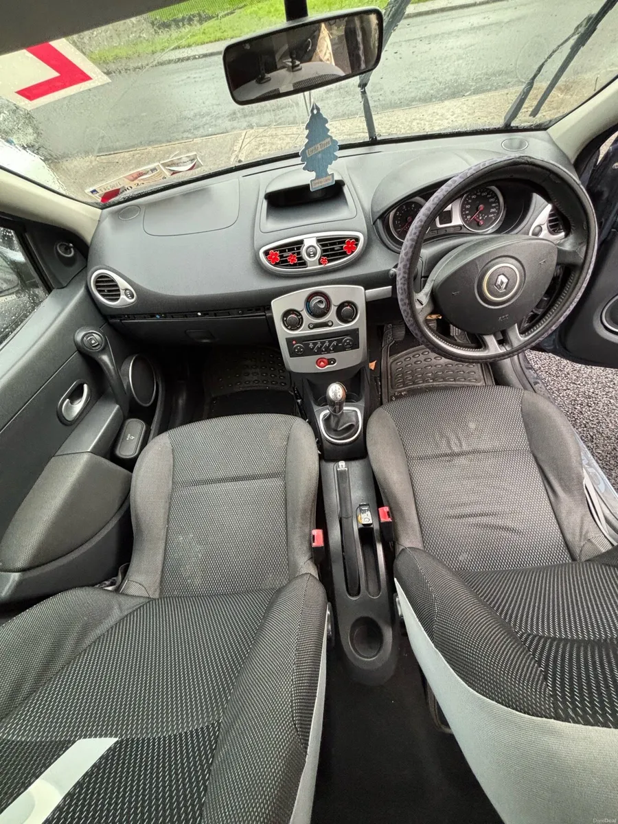 Renault clio 2009 - Image 3