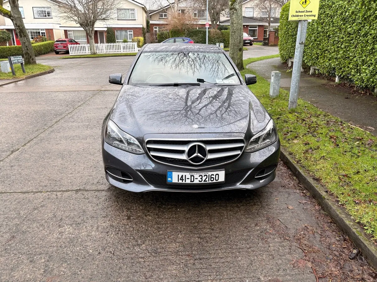 Mercedes E250 SE - Image 2
