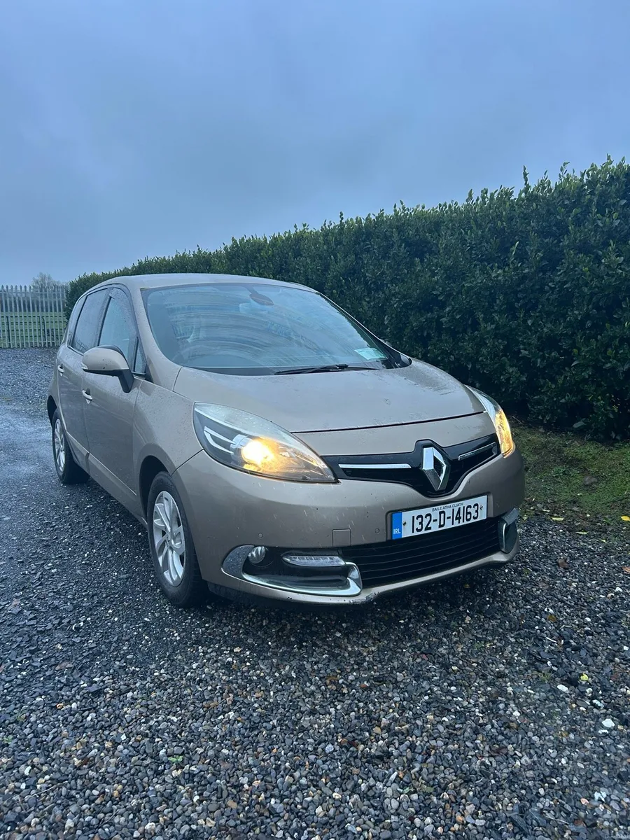 2013 Renault Scenic NCT 04/27 - Image 1