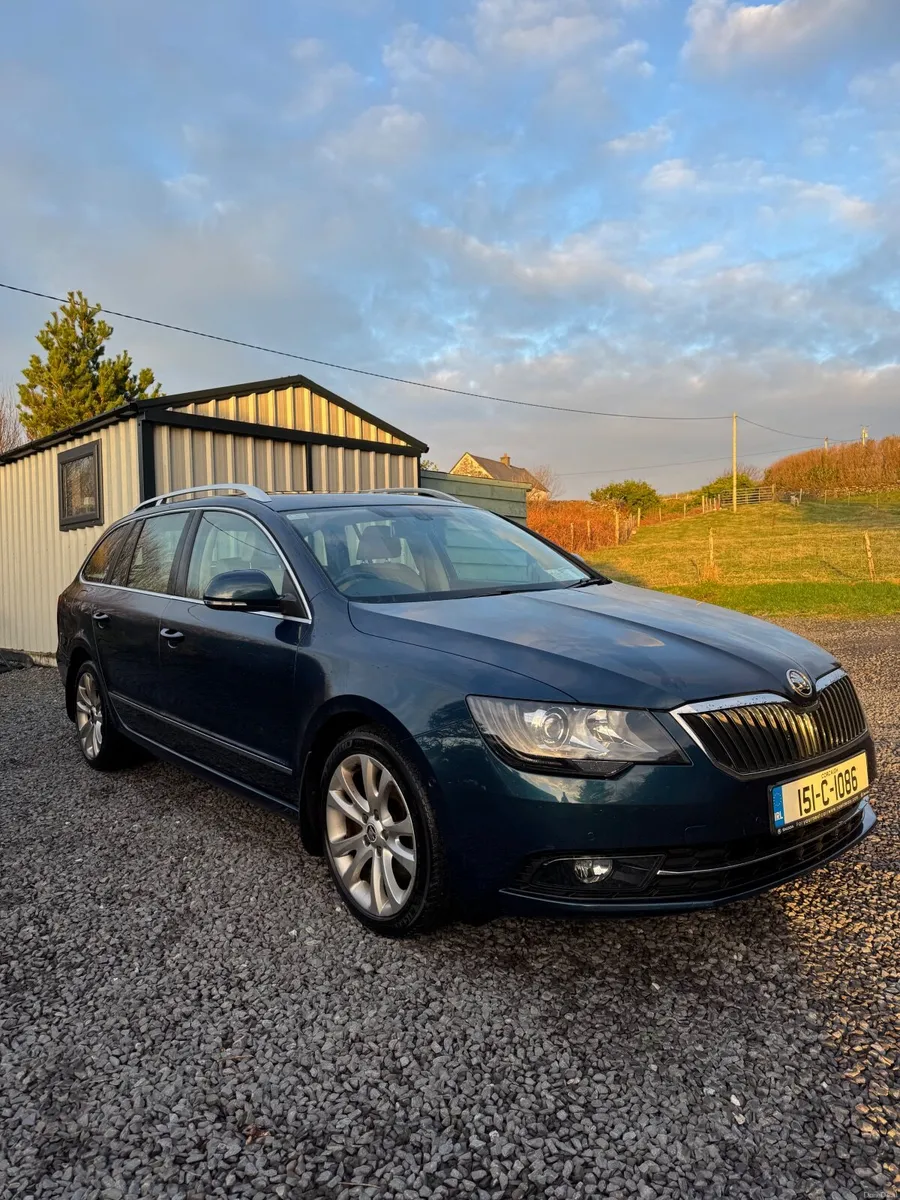 Skoda Superb 2015 - Image 1