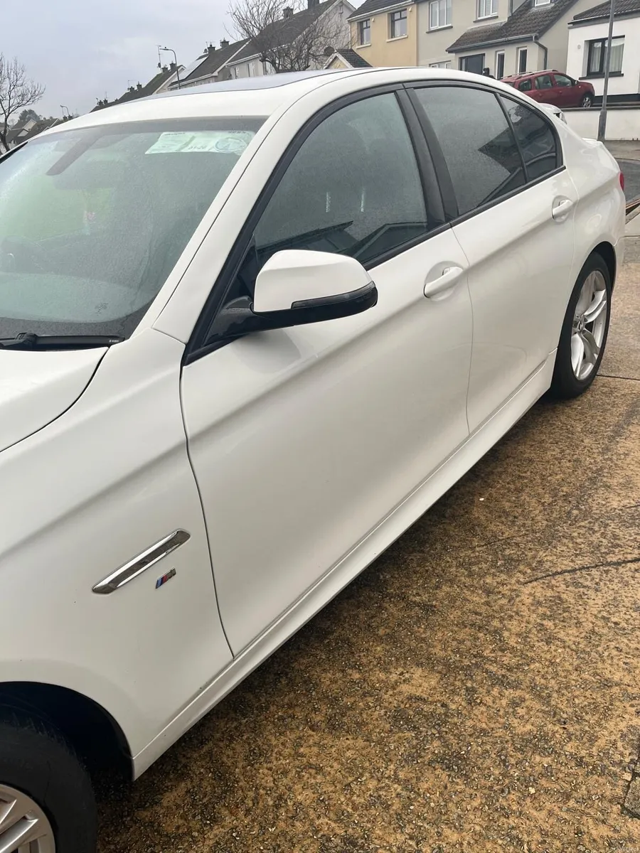 BMW 520D M SPORT AUTO low kms - Image 3