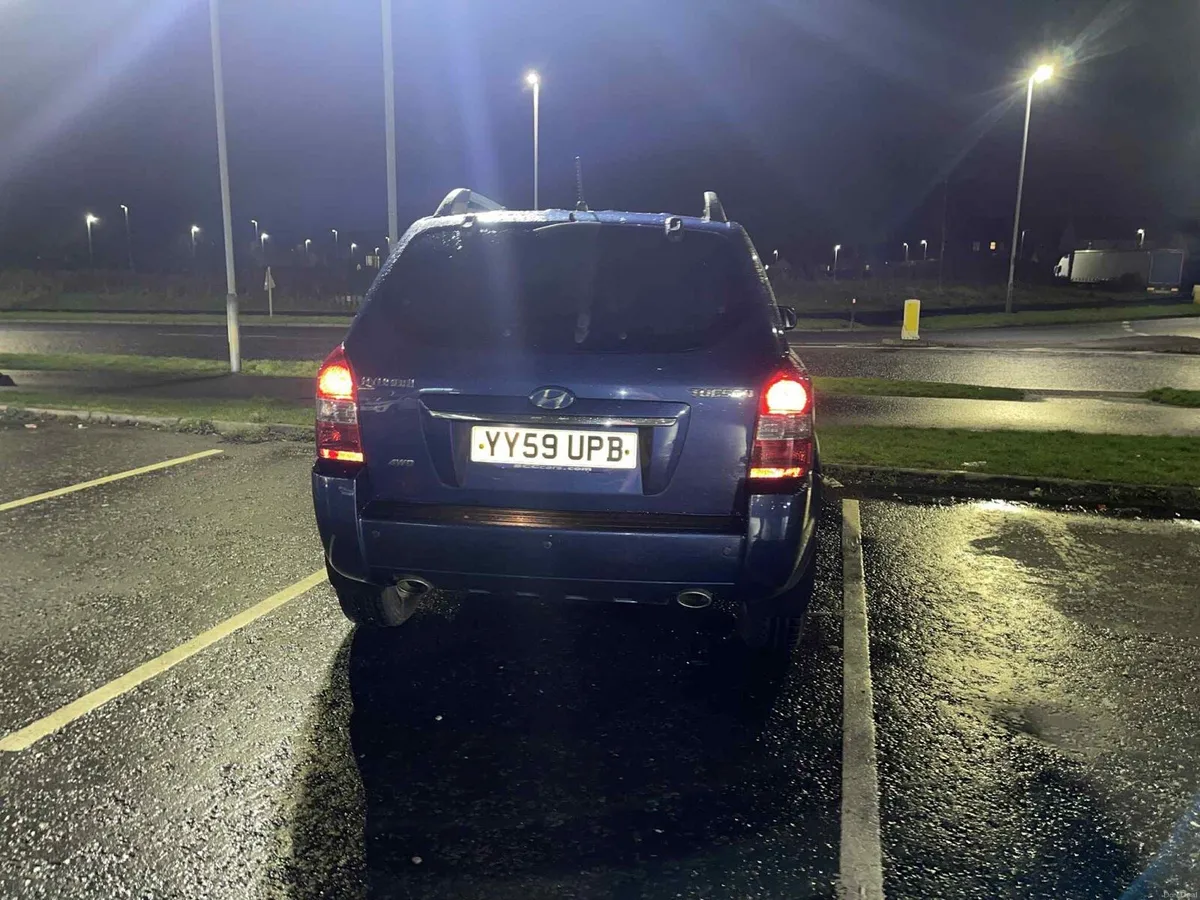 Hyundai Tucson AWD 2010 - Image 3